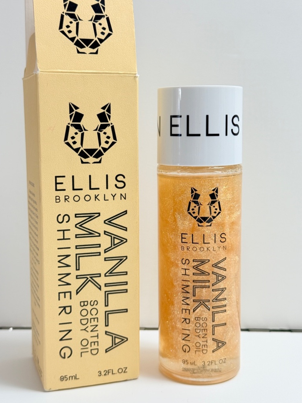 Ellis Brooklyn Vanilla Milk Shimmering Body Oil — Gold - Picture 1 of 4